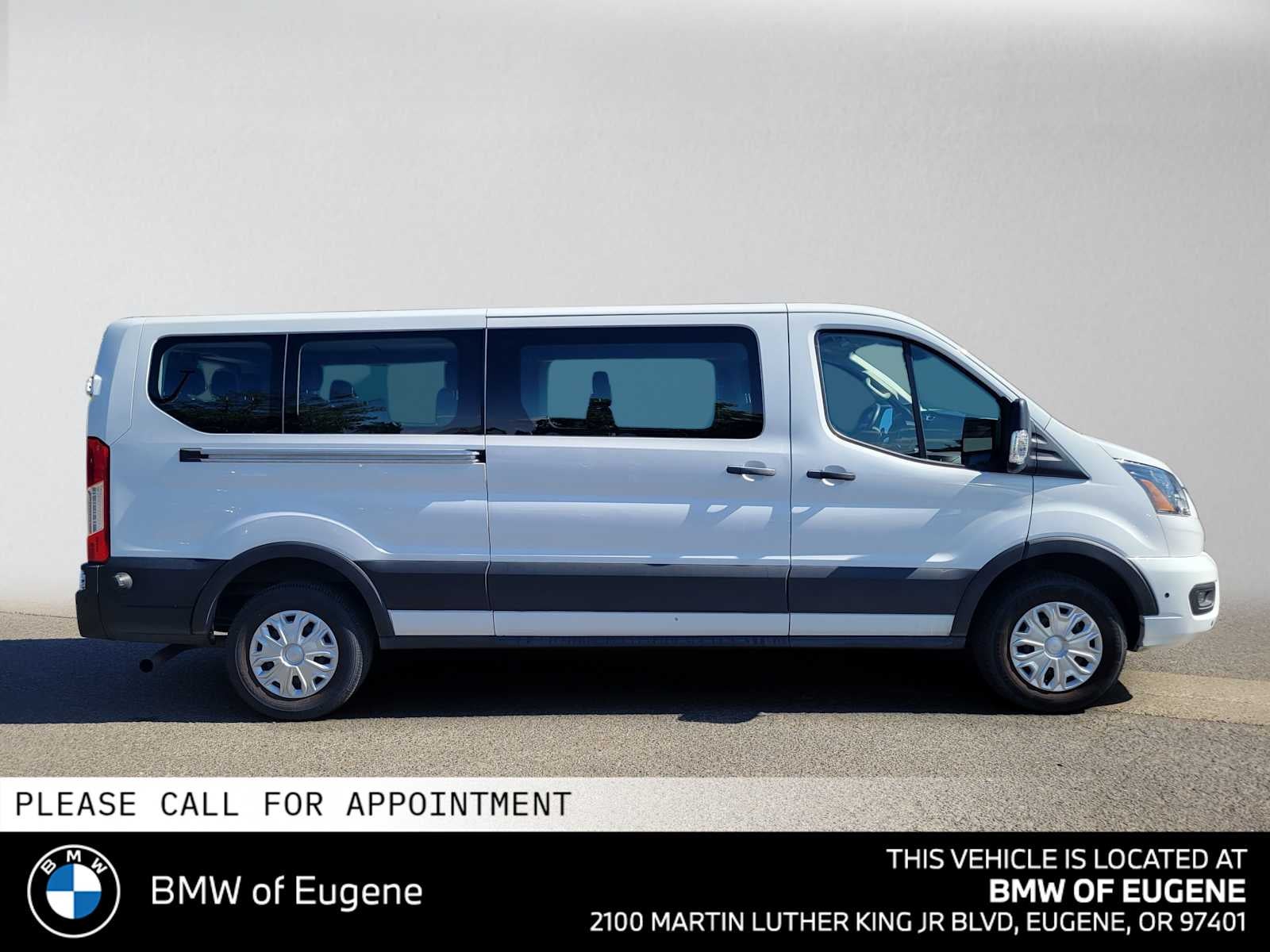 2024 Ford Transit Passenger Wagon XLT
