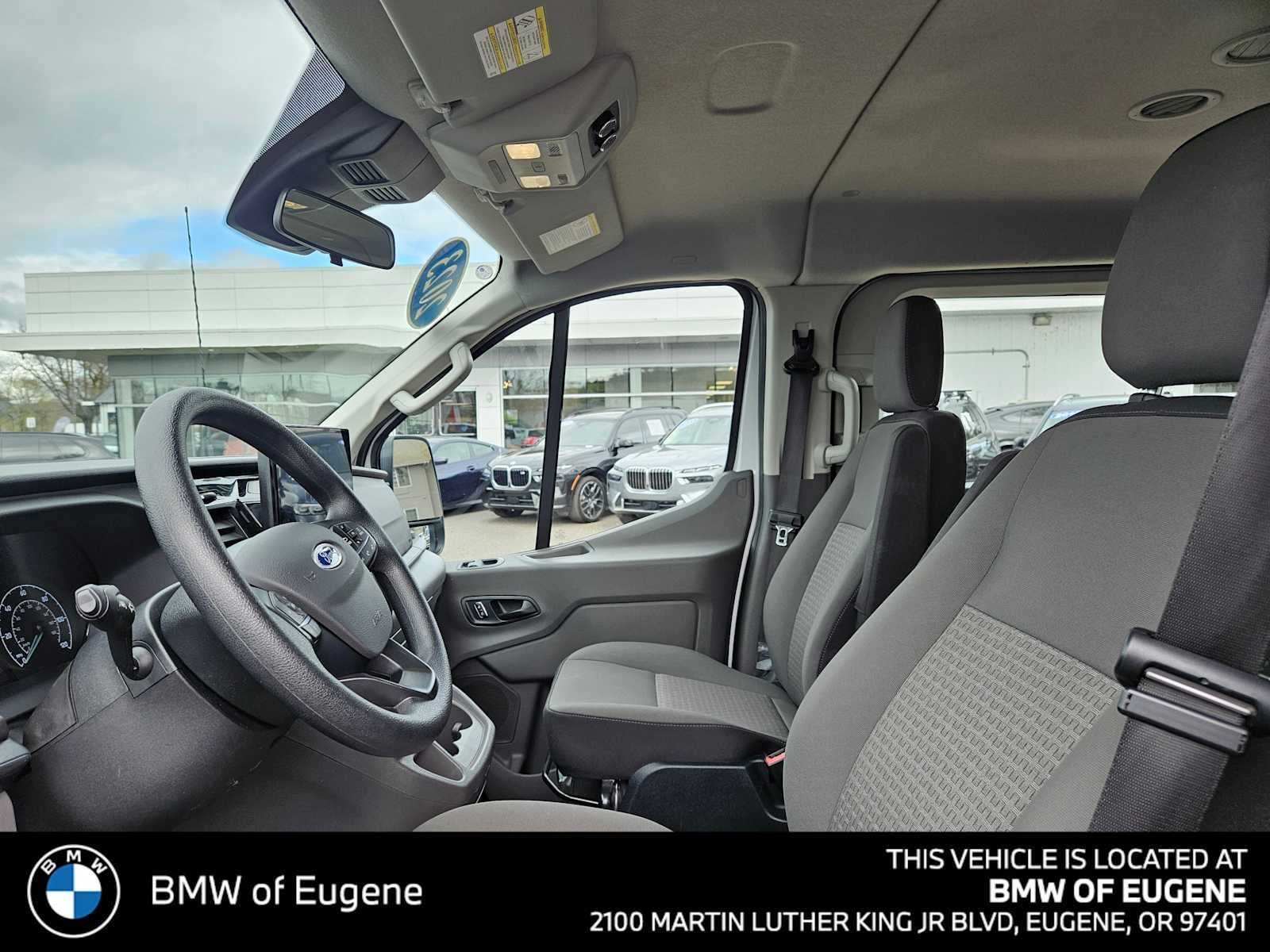 2023 Ford Transit Passenger Wagon XLT