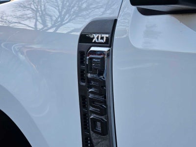 2023 Ford Super Duty F-350 SRW XLT