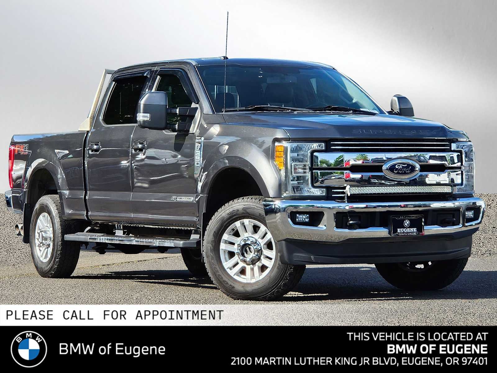 2017 Ford Super Duty F-350 SRW Pickup Lariat