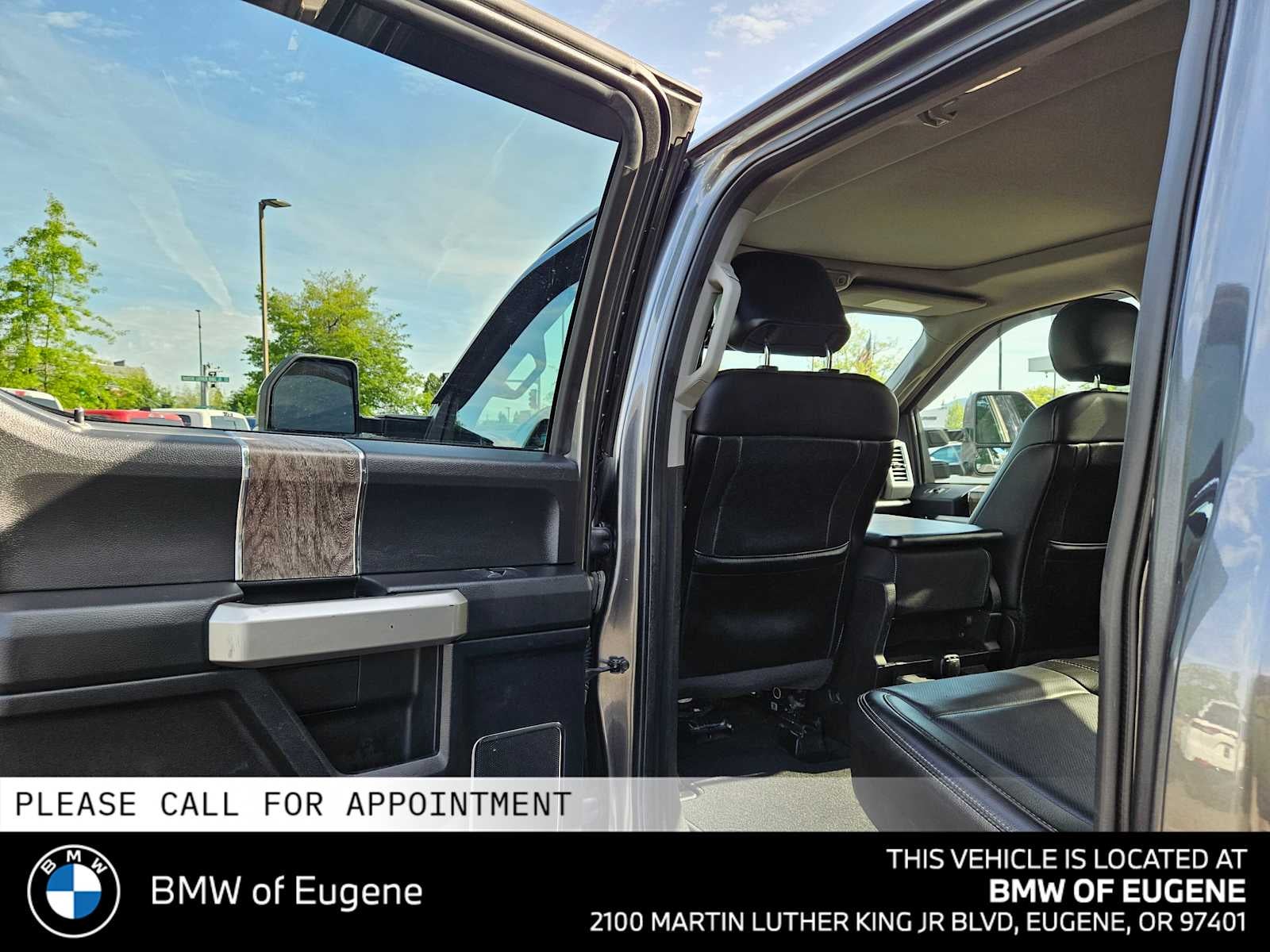 2017 Ford Super Duty F-350 SRW Pickup Lariat