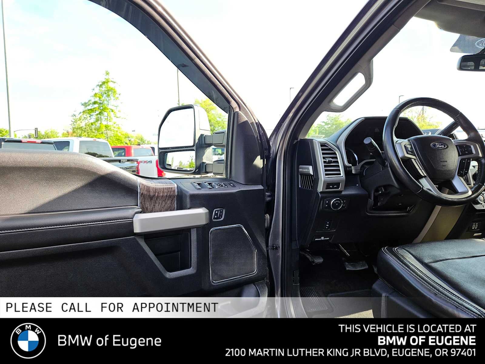 2017 Ford Super Duty F-350 SRW Pickup Lariat