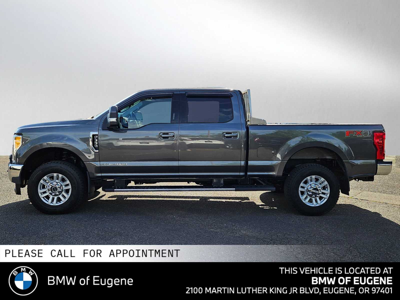 2017 Ford Super Duty F-350 SRW Pickup Lariat