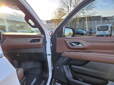 2022 Chevrolet Suburban High Country