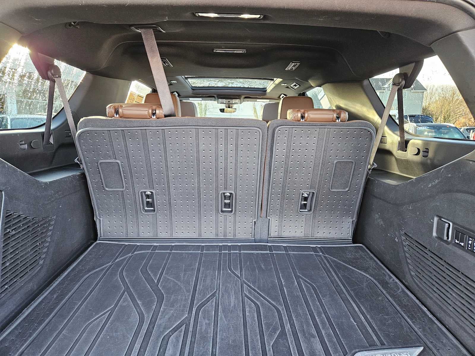 2022 Chevrolet Suburban High Country