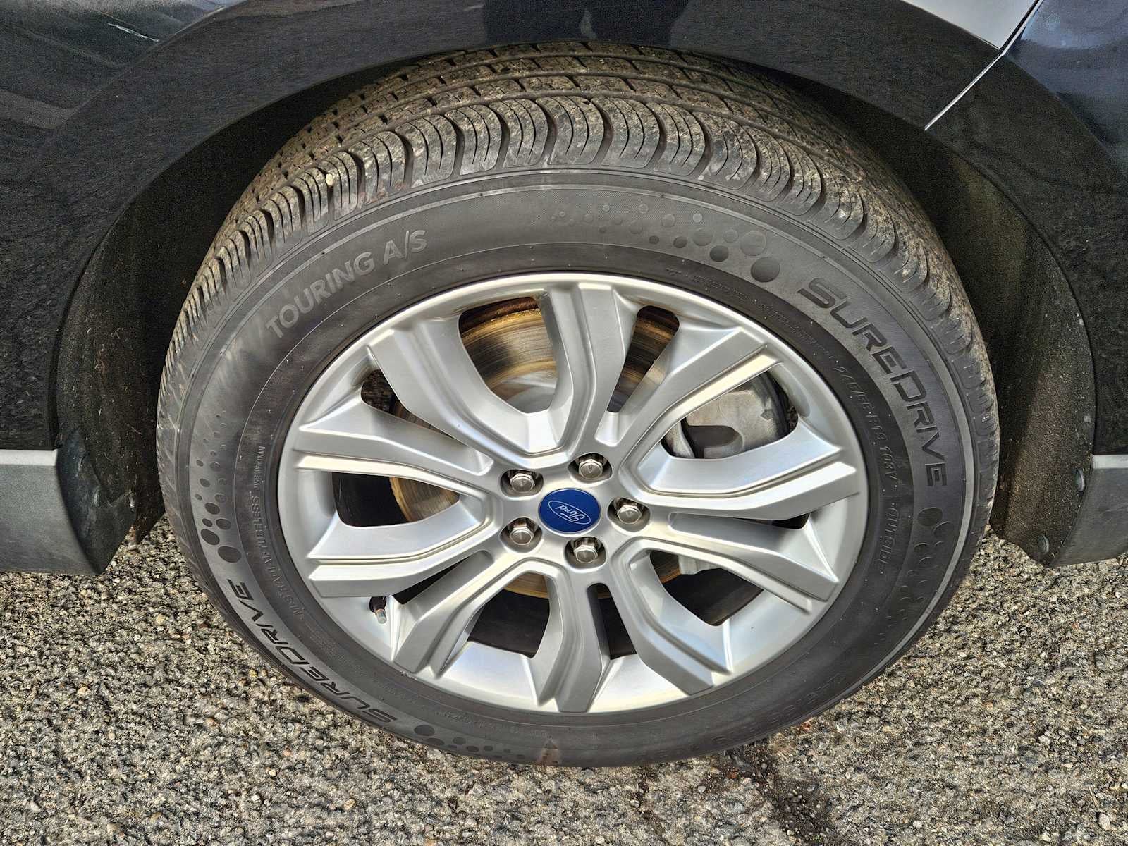 2022 Ford Edge Titanium