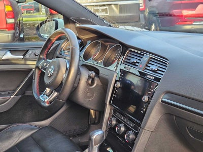2019 Volkswagen Golf GTI SE
