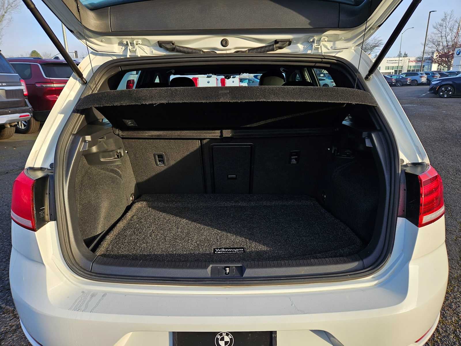 2019 Volkswagen Golf GTI SE