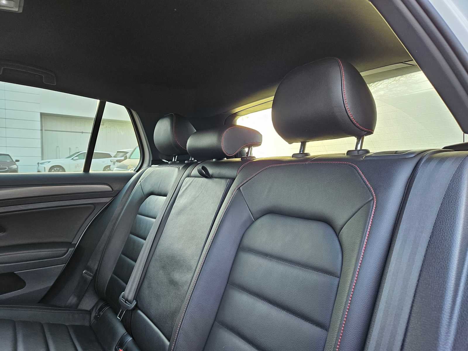 2019 Volkswagen Golf GTI SE