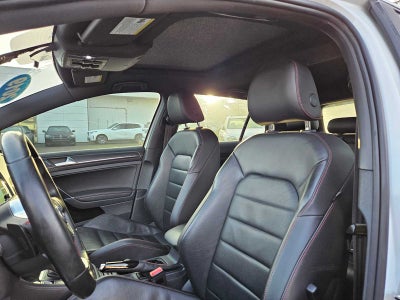 2019 Volkswagen Golf GTI SE