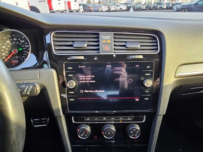 2019 Volkswagen Golf GTI SE