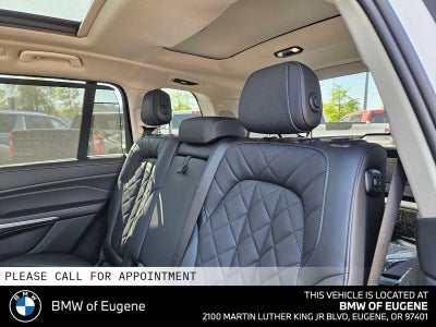 2025 BMW X7 xDrive40i xDrive40i