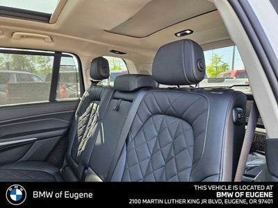2025 BMW X7 xDrive40i xDrive40i