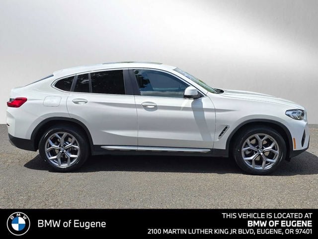 2025 BMW X4 xDrive30i xDrive30i