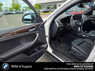 2025 BMW X4 xDrive30i xDrive30i