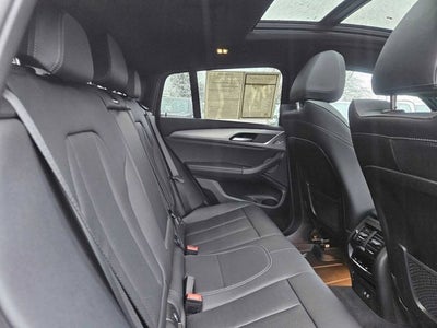 2025 BMW X4 xDrive30i