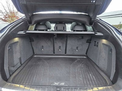 2025 BMW X4 xDrive30i