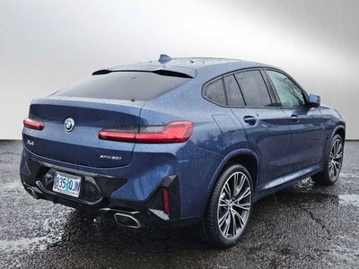 2025 BMW X4 xDrive30i