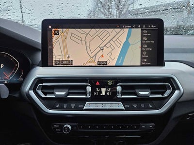 2025 BMW X4 xDrive30i