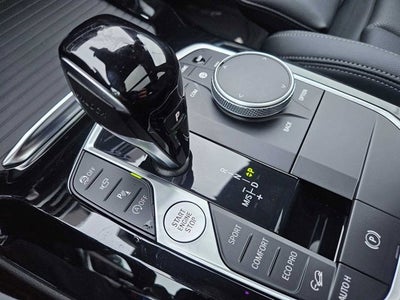 2025 BMW X4 xDrive30i