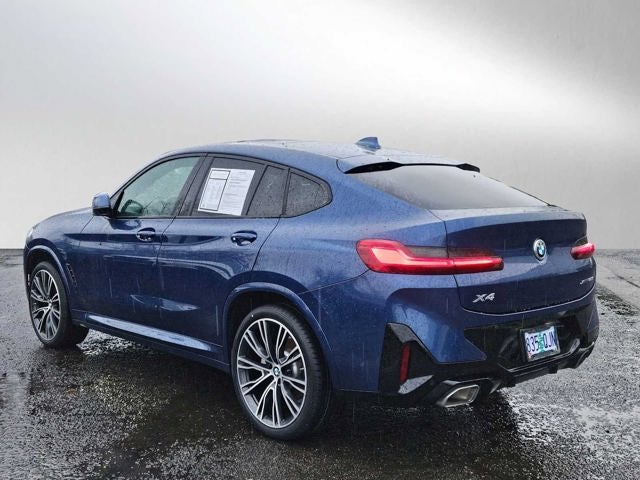 2025 BMW X4 xDrive30i
