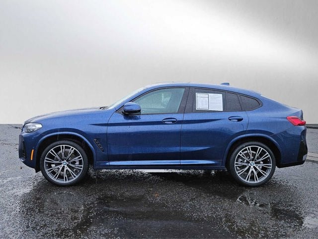2025 BMW X4 xDrive30i