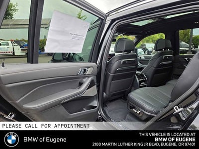 2027 BMW X7 M60i