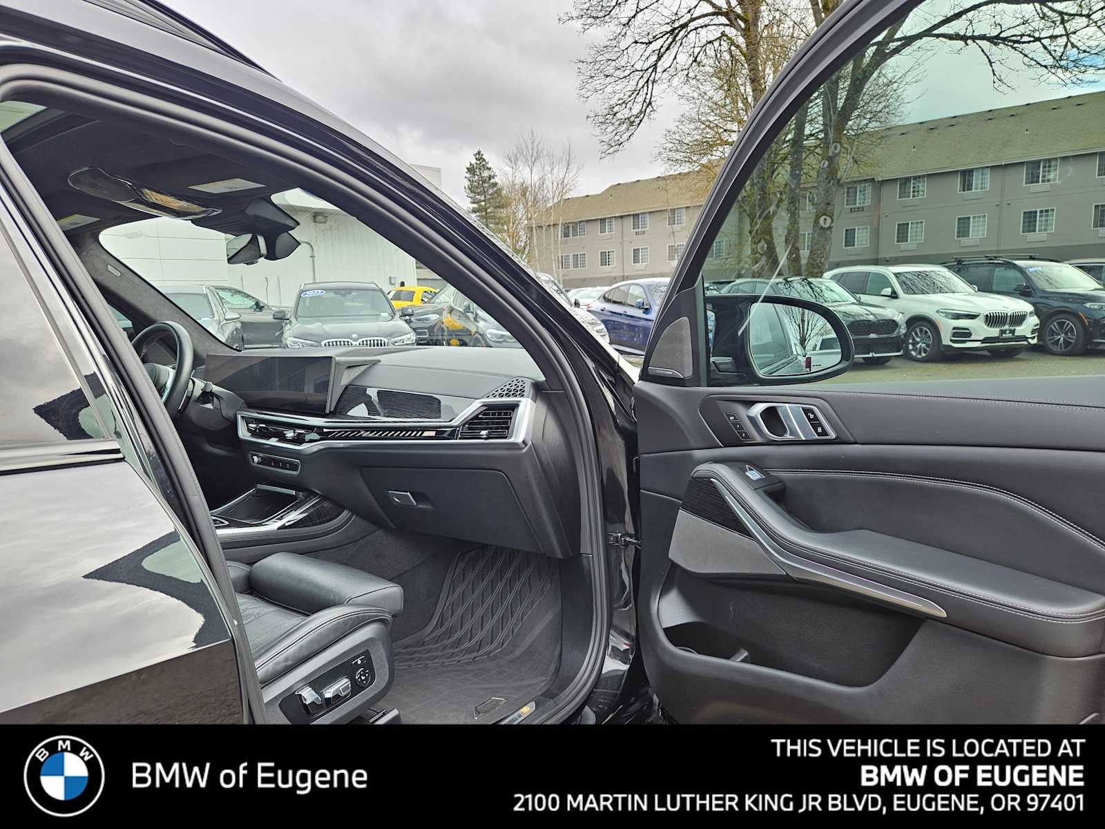 2023 BMW X7 M60i M60i