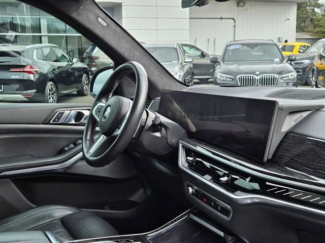 2023 BMW X7 M60i M60i