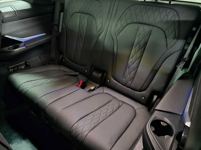 2023 BMW X7 M60i M60i