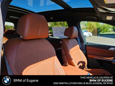2026 BMW X7 M60i M60i