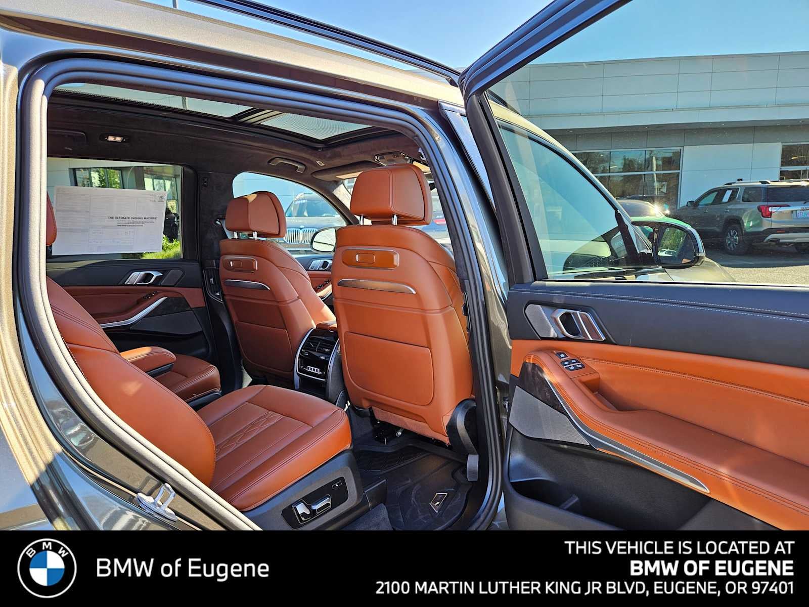 2026 BMW X7 M60i M60i