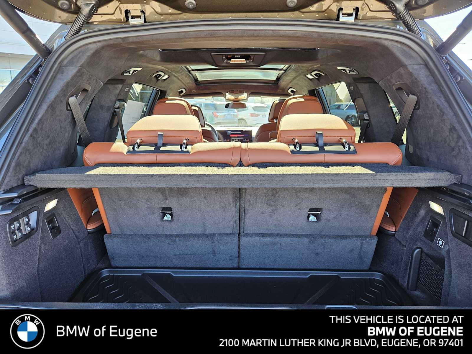 2026 BMW X7 M60i M60i