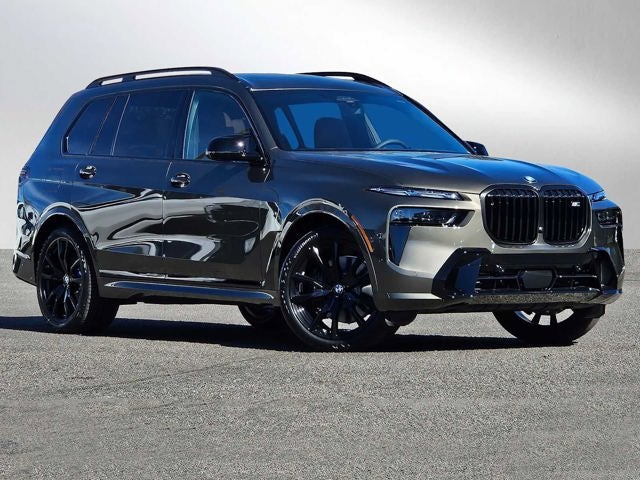 2026 BMW X7 M60i M60i