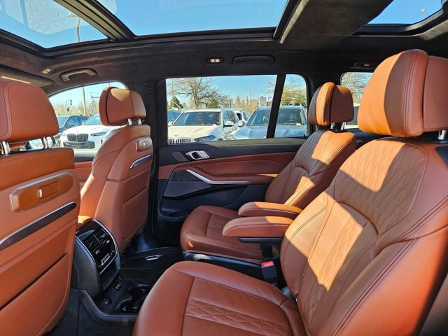 2026 BMW X7 M60i M60i