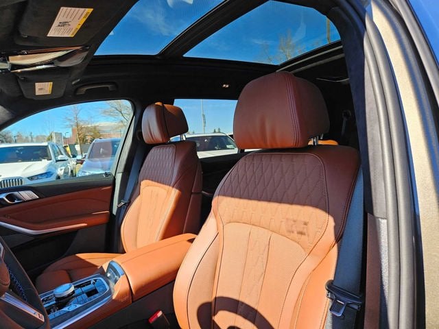 2026 BMW X7 M60i M60i