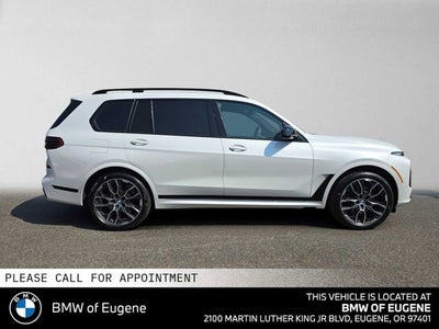 2027 BMW X7 M60i