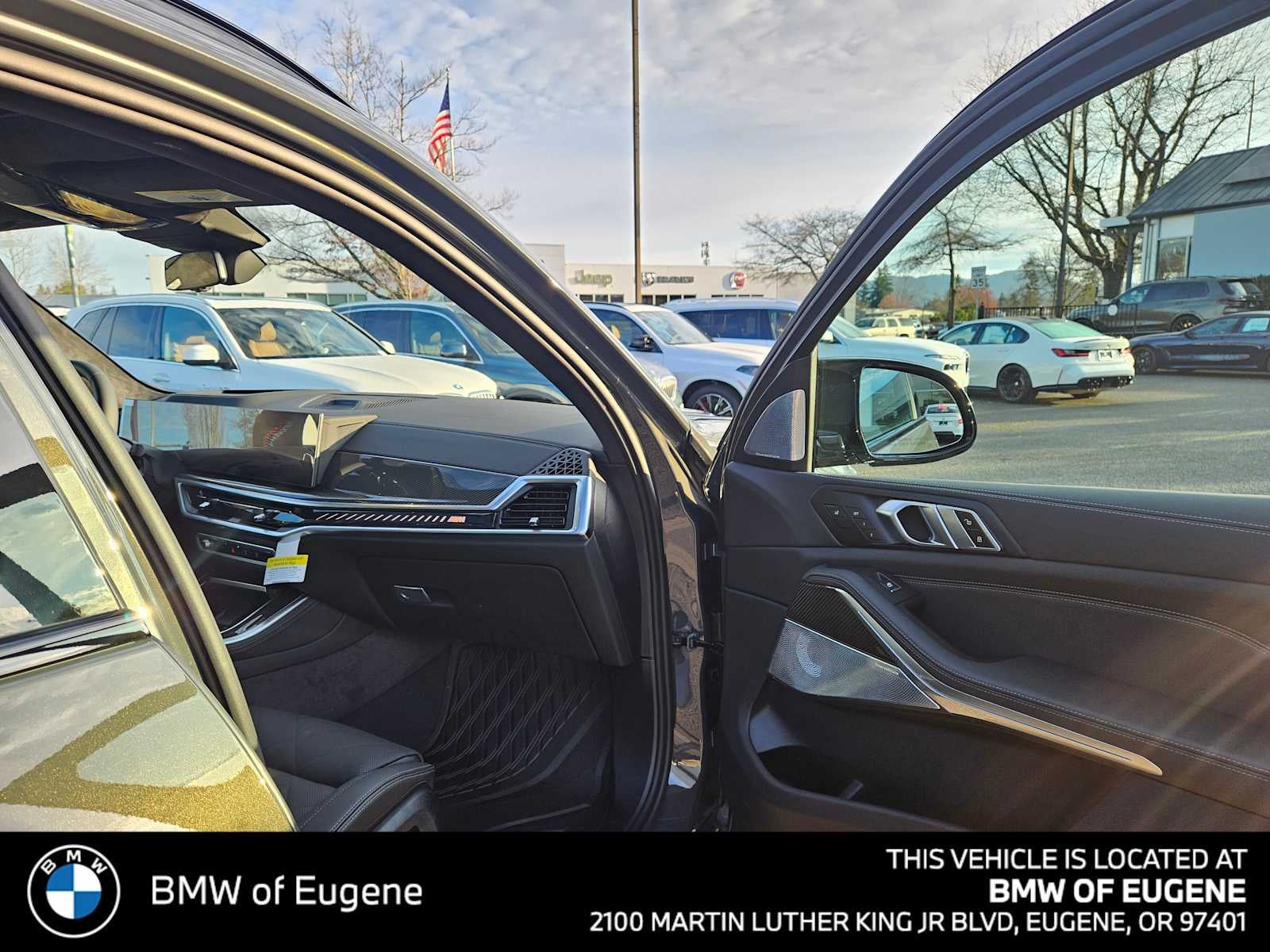 2026 BMW X5 M60i M60i