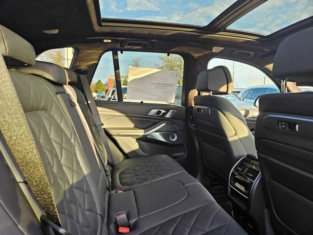 2026 BMW X5 M60i M60i