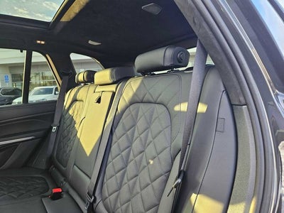 2026 BMW X5 M60i M60i