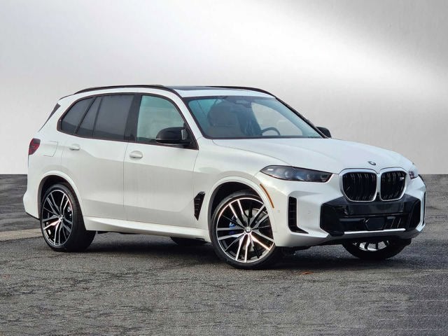 2026 BMW X5 M60i M60i