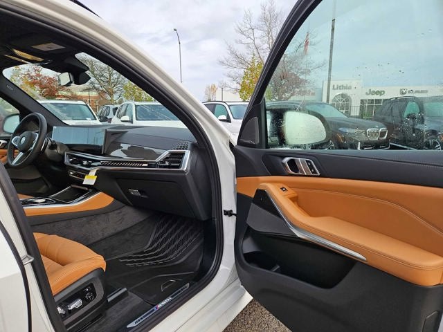 2026 BMW X5 M60i M60i