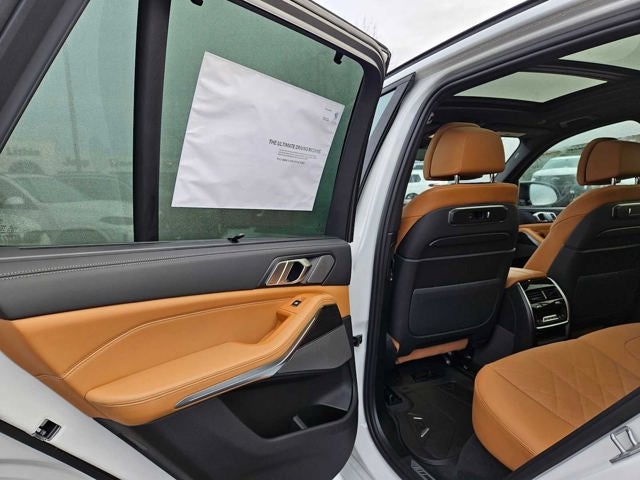 2026 BMW X5 M60i M60i