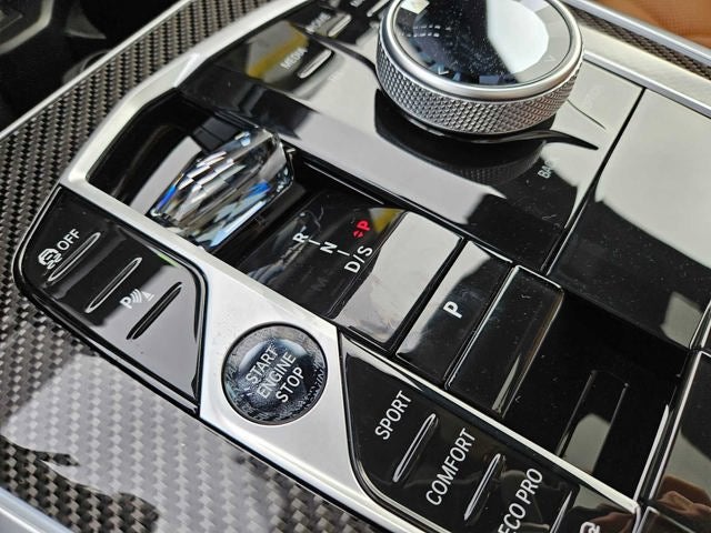 2026 BMW X5 M60i M60i