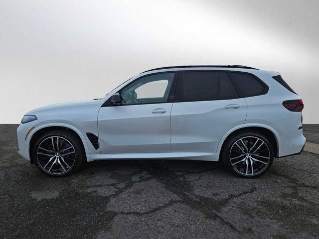 2026 BMW X5 M60i M60i