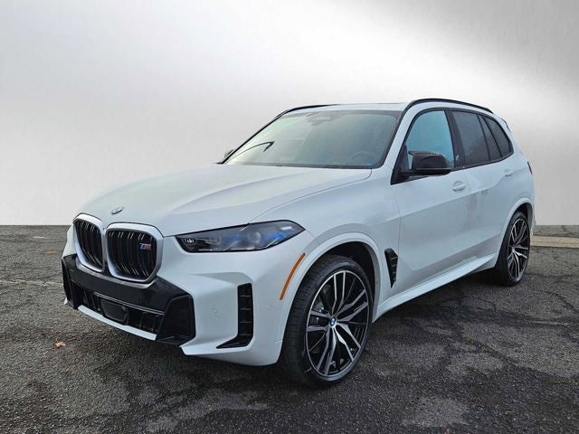 2026 BMW X5 M60i M60i