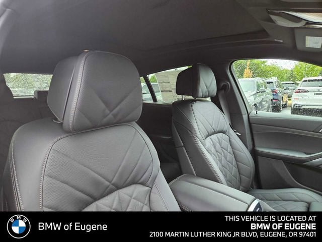 2027 BMW X6 xDrive40i xDrive40i