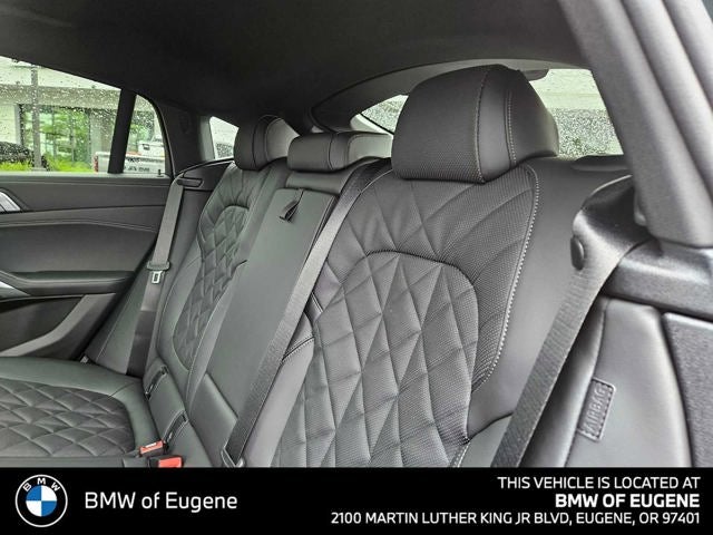 2027 BMW X6 xDrive40i xDrive40i
