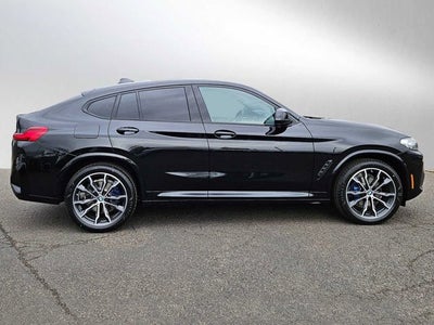 2025 BMW X4 M40i