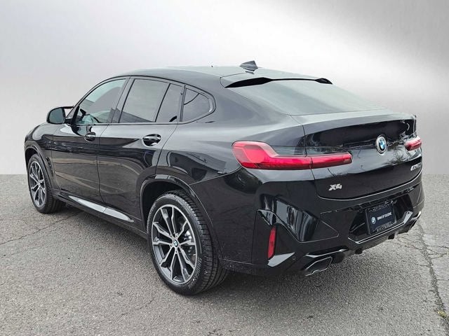 2025 BMW X4 M40i